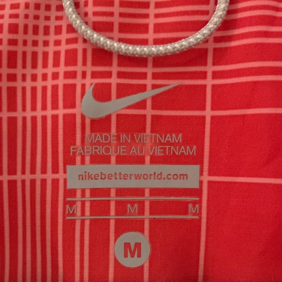 Nike Wind Breaker - Picture 3 of 5